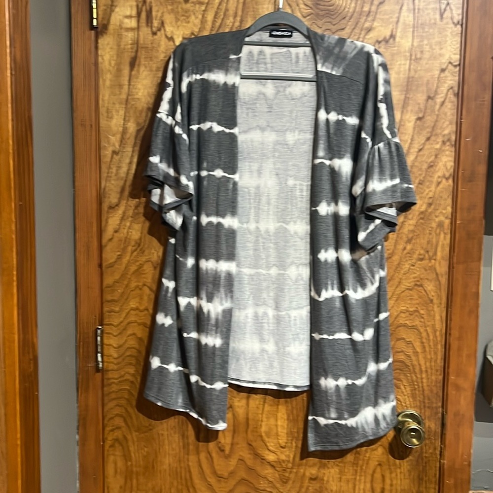 Heimish short sleeved kimono